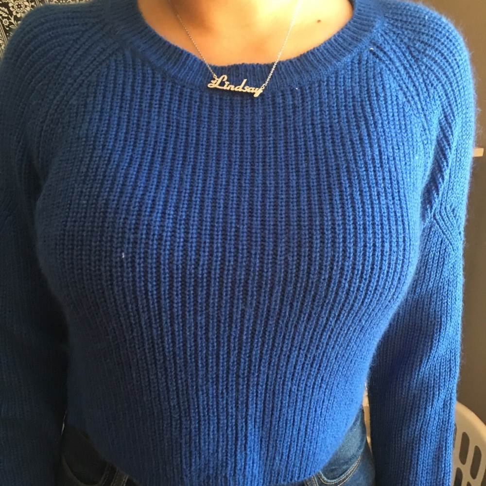 blue sweater crop top:)